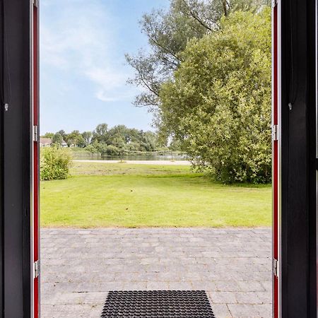 Vakantiehuis Aan Het Water -Incl Laadpaal- Ewijk Exterior foto