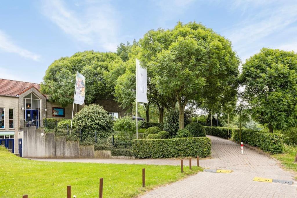 Vakantiehuis Aan Het Water -Incl Laadpaal- Ewijk Exterior foto